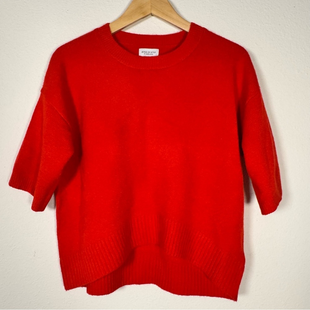 Song of Style by Aimee Song Red soft short sleeve sweater XS and oversized